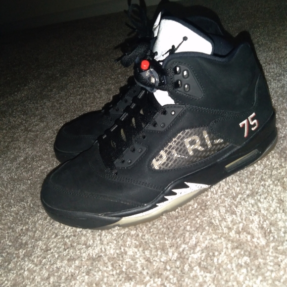 Air Jordan Retro 5 Limited Edition paris - Picture 2 of 2